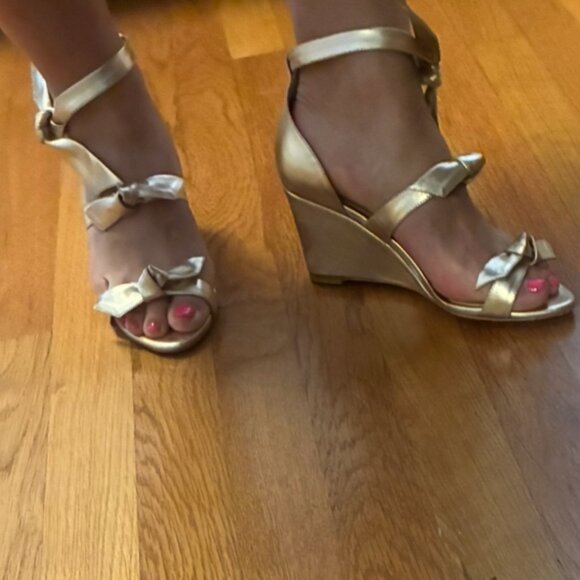 Alexandre Birman Bow gold knot ankle wrap sandals wedge - Size 37 - Picture 1 of 5